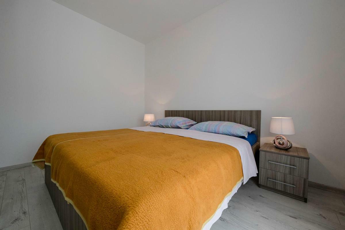 Apartman Jasmina Banjol Bagian luar foto