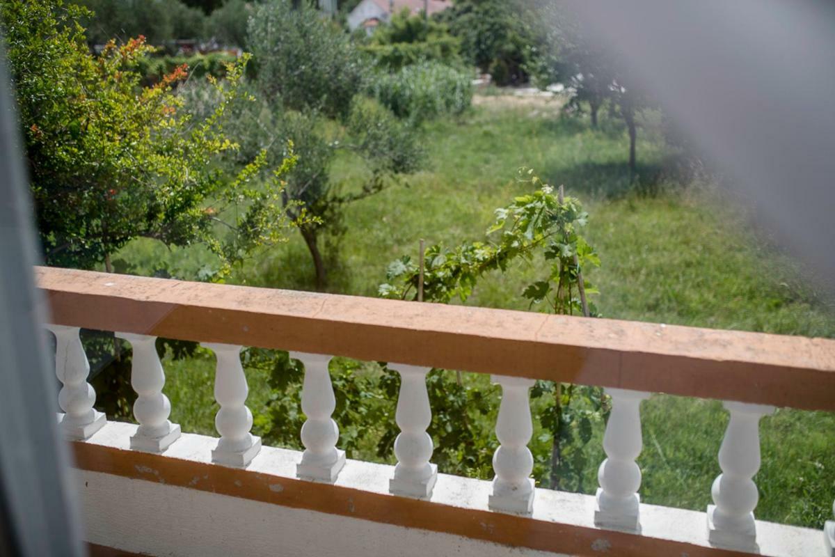 Apartman Jasmina Banjol Bagian luar foto